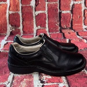 Red Head Men's Black Leather Slip-On Shoes Size 8M
